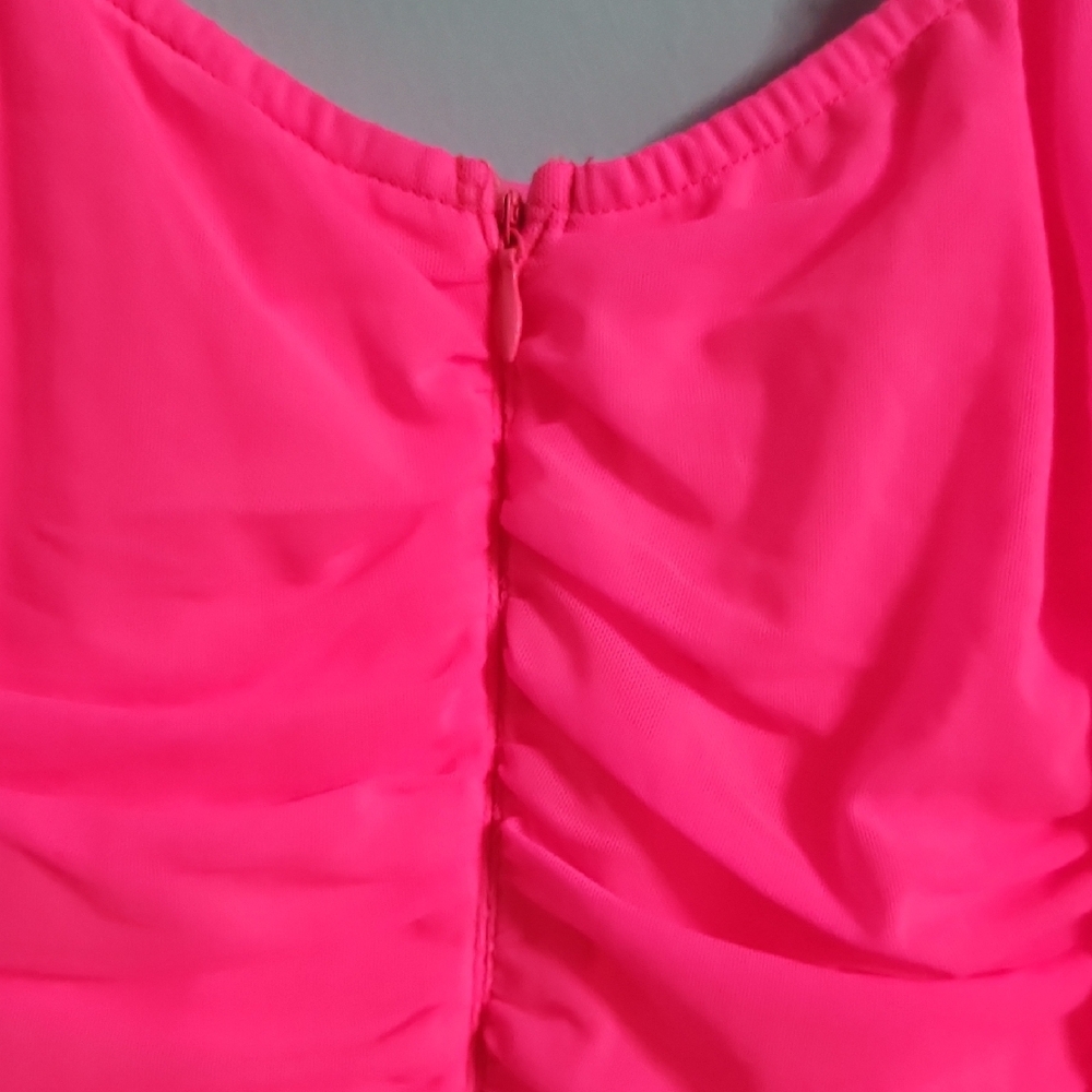 Pink Ruched Bodycon Dress with Square Neckline - Picture 4 of 7